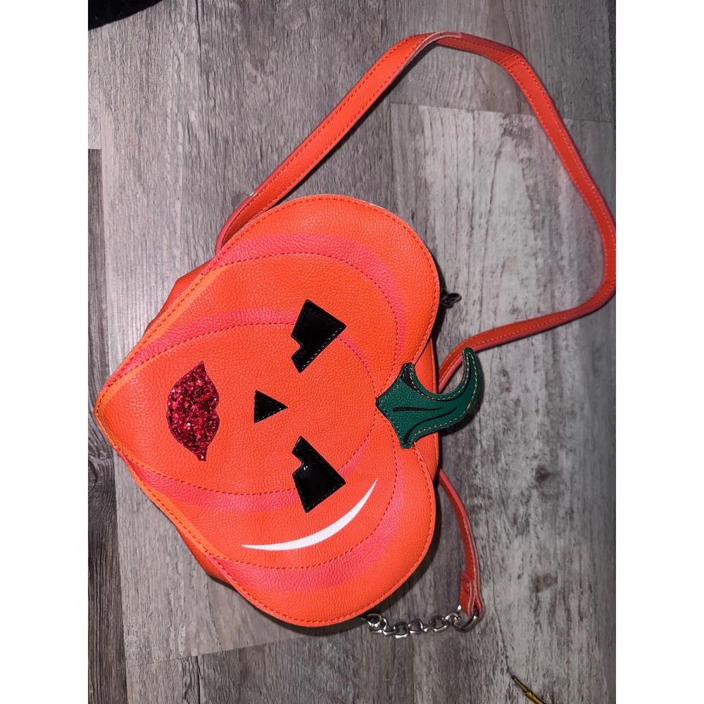 Betsey Johnson Pumpkin Jack-O-Lantern Heart Crossbody Bag Orange Halloween Purse
